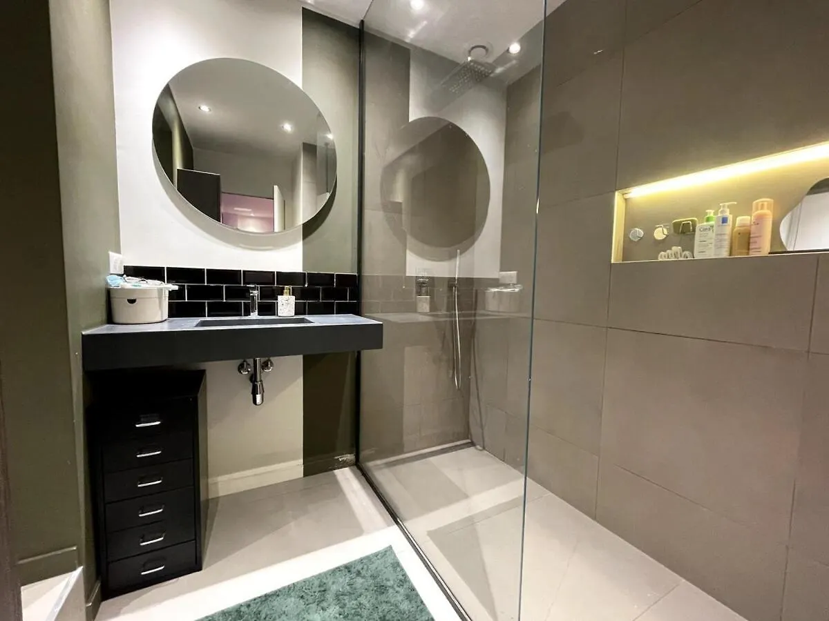 Apartment Grand Studio Design Au Coeur De Nice France