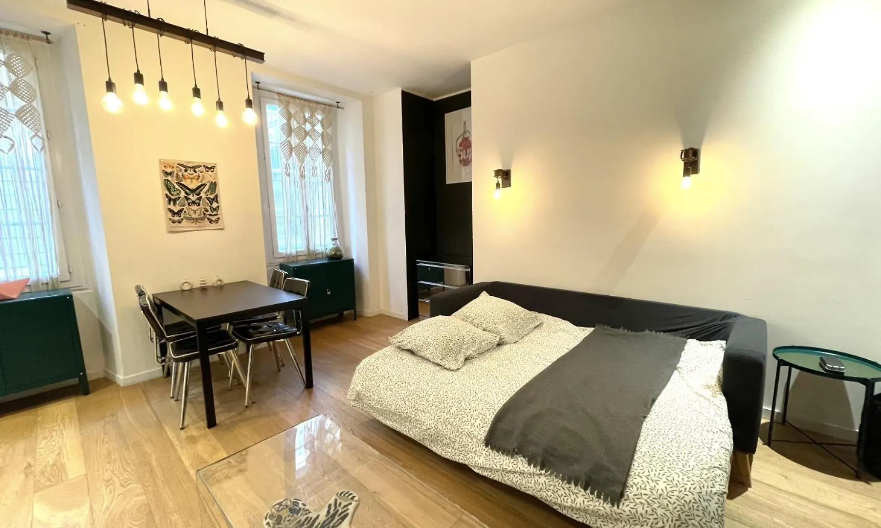 Apartment Grand Studio Design Au Coeur De Nice